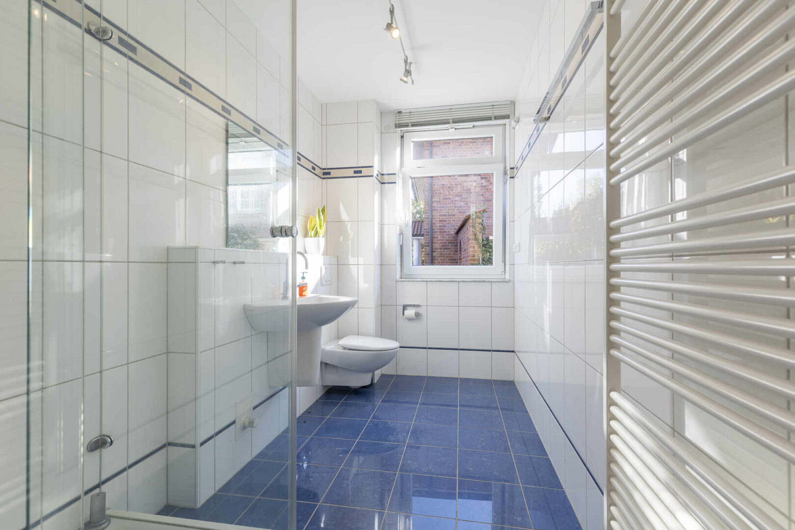 Badezimmer/Gäste-WC Erdgeschoss