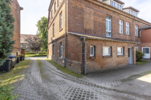 Einfahrt zum Parkplatz
