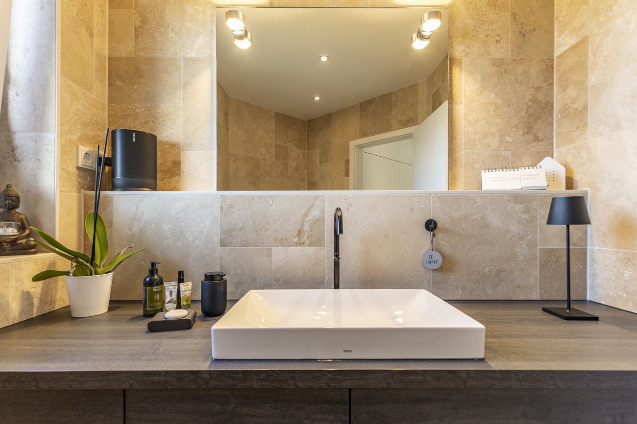 Badezimmer EG